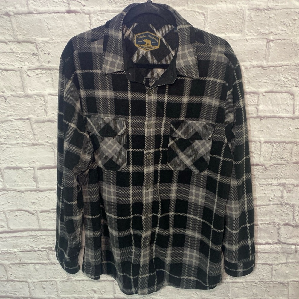 Freedom Foundry Fleece Gray and Black Plaid Button Down Shirt Men’s Size XL